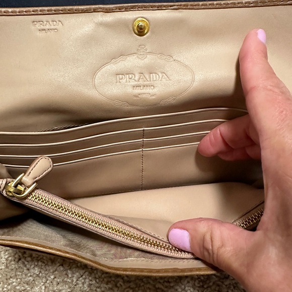 Prada City Calf wallet! Authentic! New in box! - Picture 12 of 13